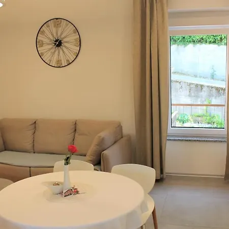 Apartahotel Burbonka 4*