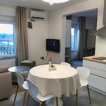 Burbonka Aparthotel 4*