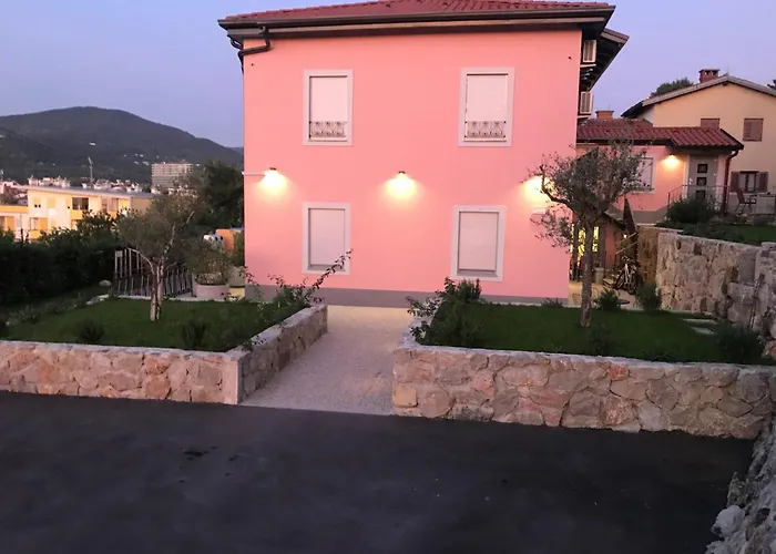 Aparthotel Burbonka 4*